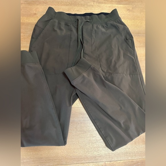 Lululemon Men’s ABC Jogger Green Medium - Picture 1 of 6